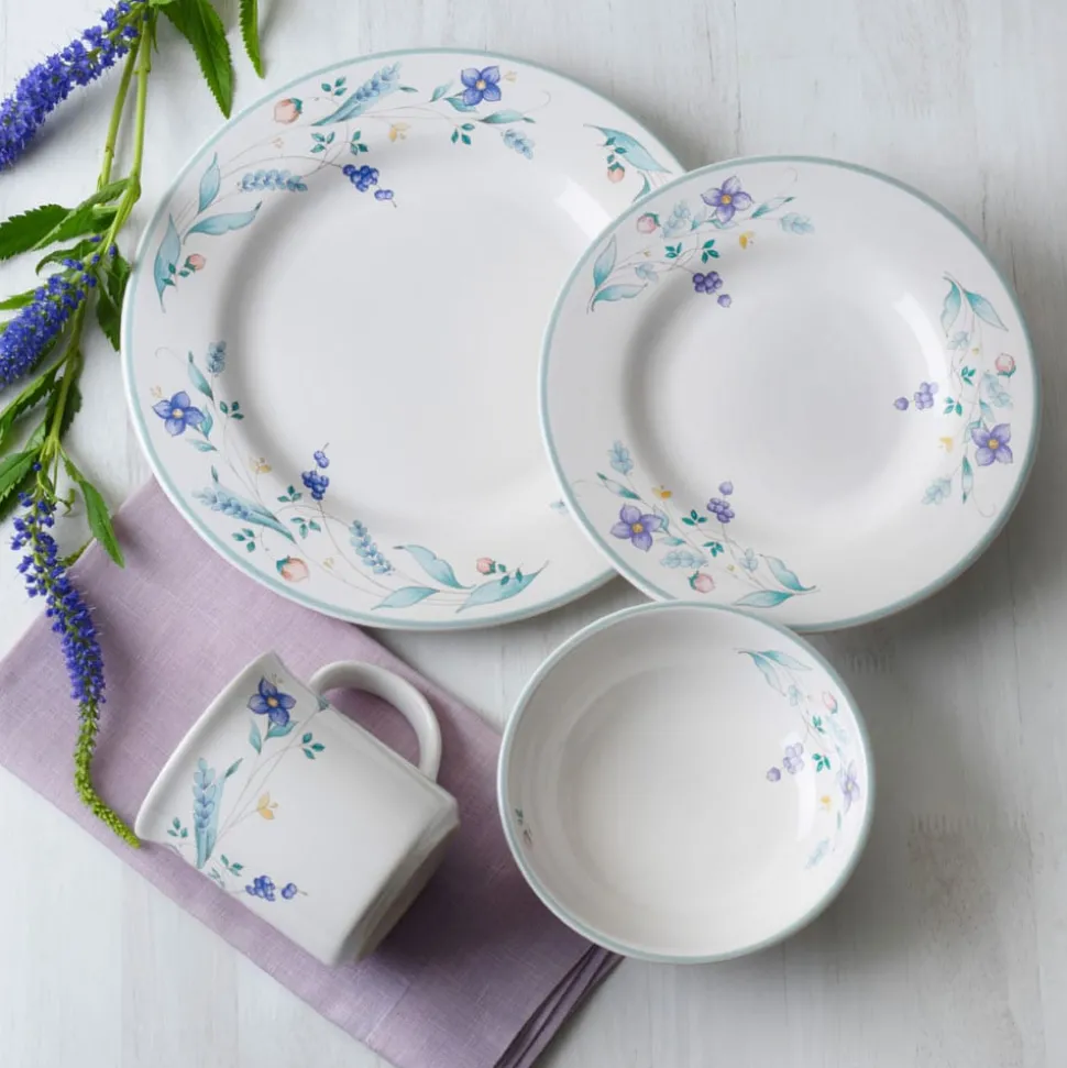 April Dinnerware Set