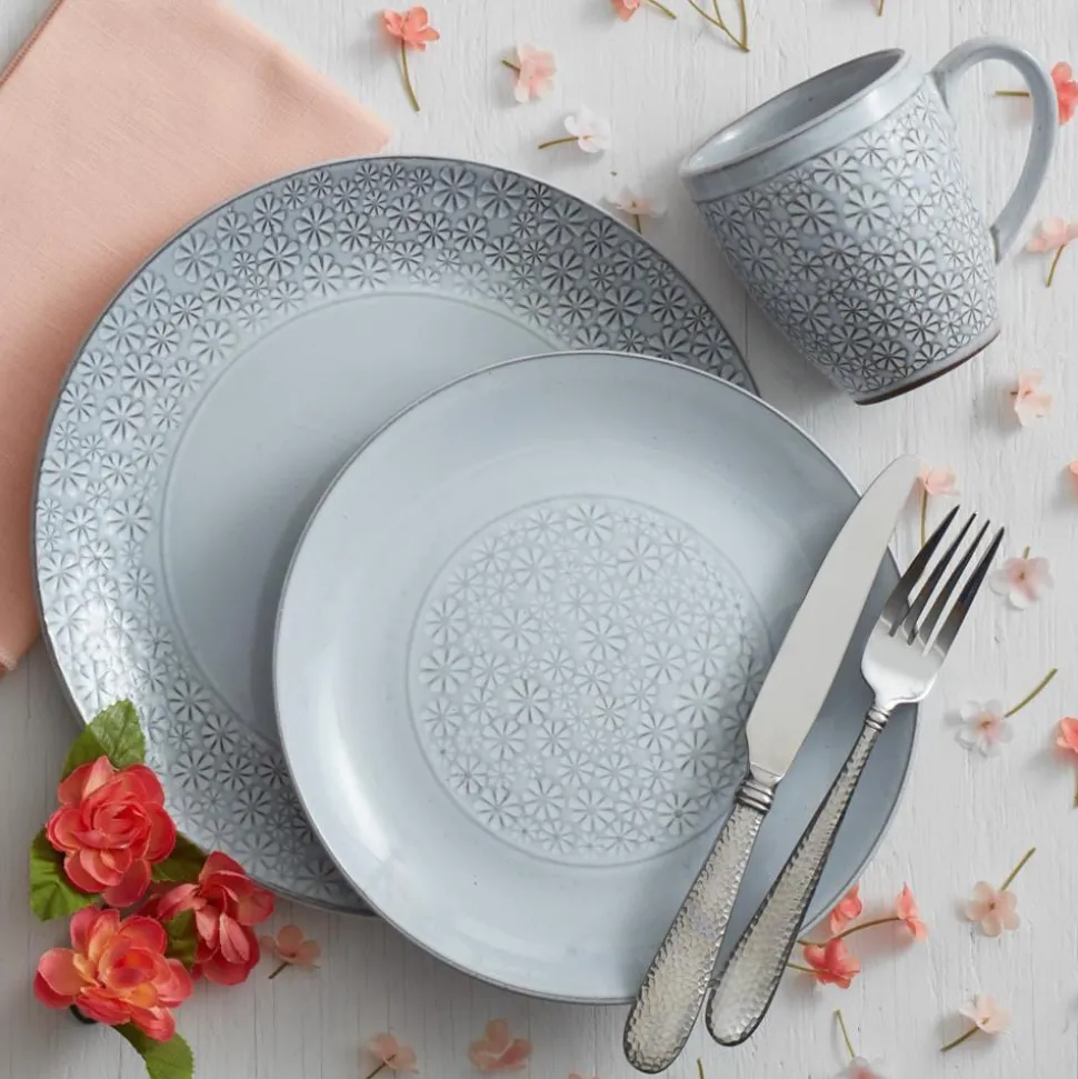 Blossom White 16 Piece Dinnerware Set, Service for 4